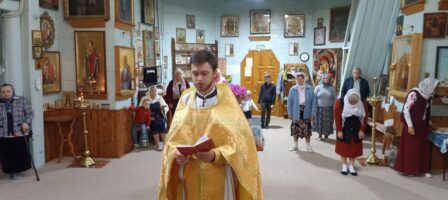 Божественная литургия в неделю 10-ю по Пятидестнице.