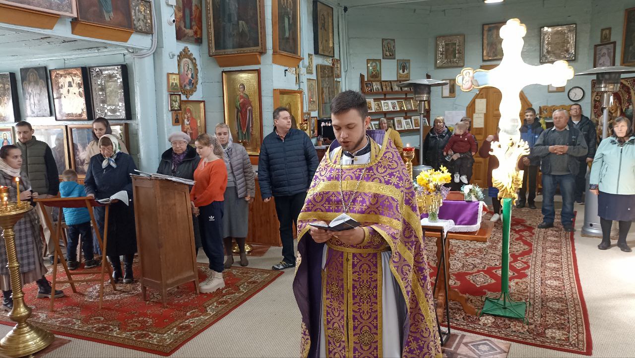 Божественная литургия в Неделю 4-ю Великого поста, день памяти прп. Иоанна Лествичника